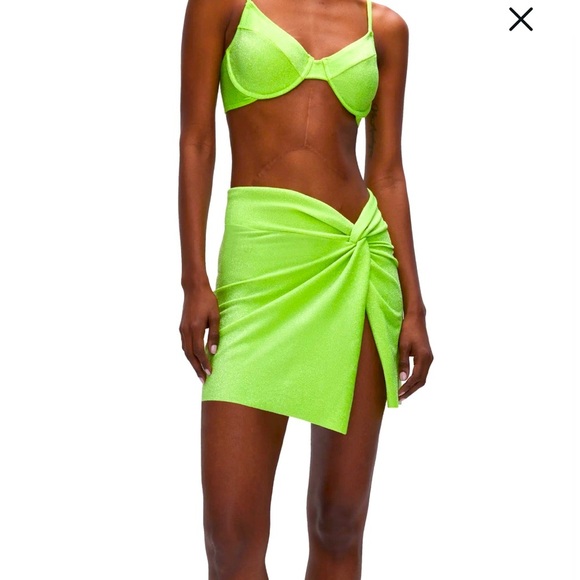 Good American Twist Sarong - Picture 3 of 7